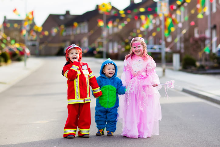 3 verkleidete Kinder beim Fasching in der Wetterau